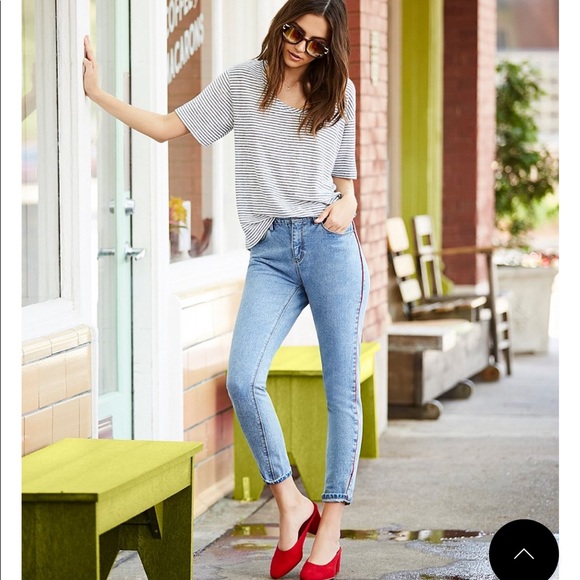 NWT A Loves A Red Stripe High Rise Mom Jean Mid Rise - Picture 1 of 7